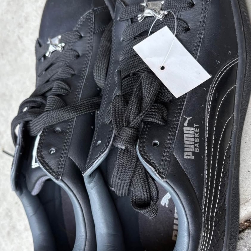 Puma Basket Classic Leather Sneaker in Black